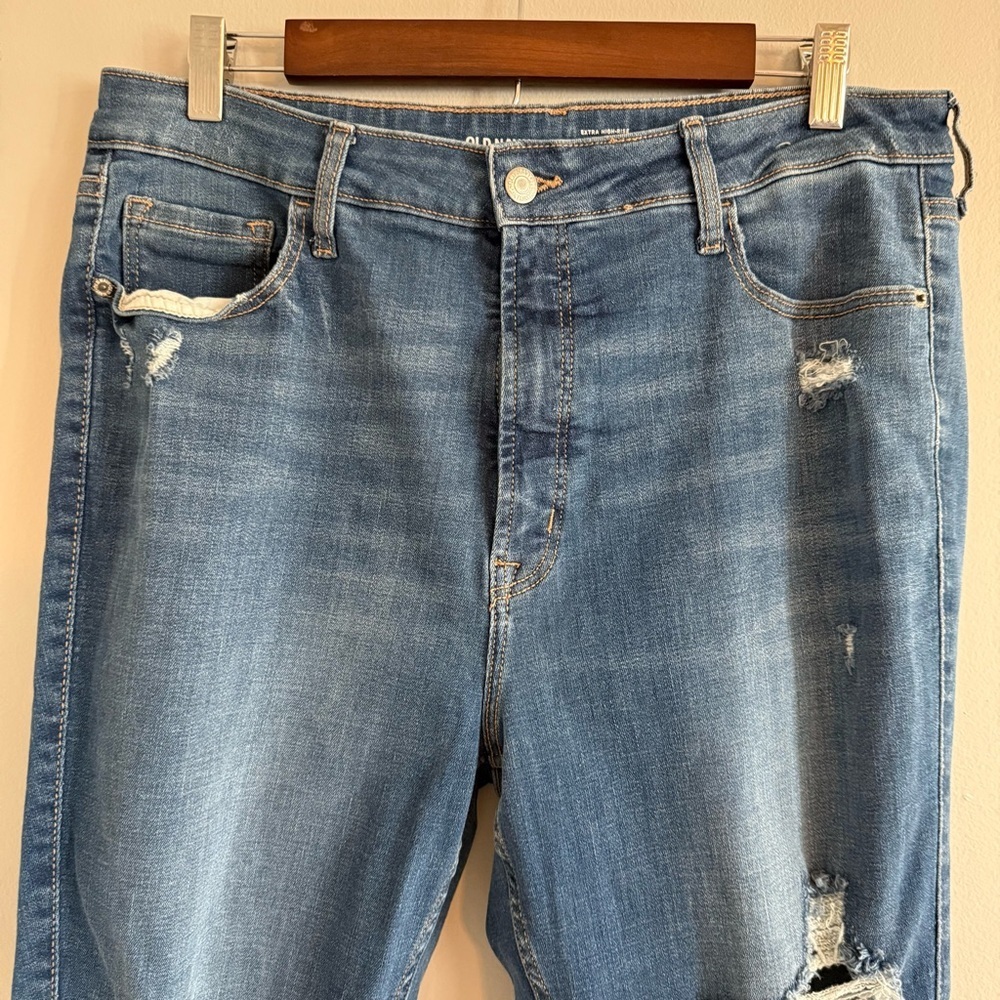 Old Navy Extra High-Rise Super Skinny Distressed Blue Rockstar Jeans - Picture 5 of 11